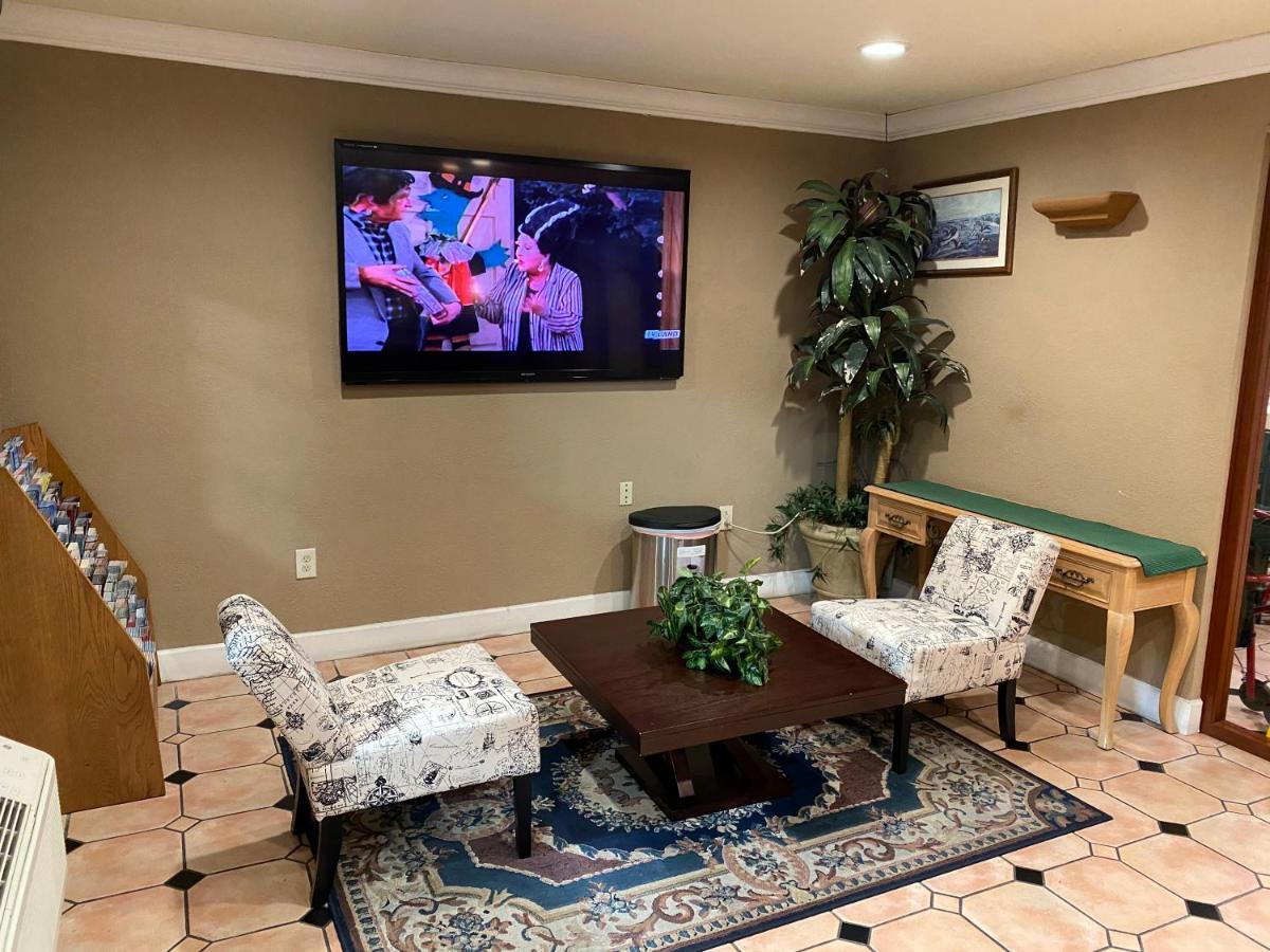 Budget Inn Of Hayward Bagian luar foto